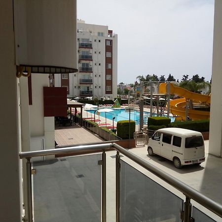 Long Beach Holiday Apartments Trikomo Luaran gambar