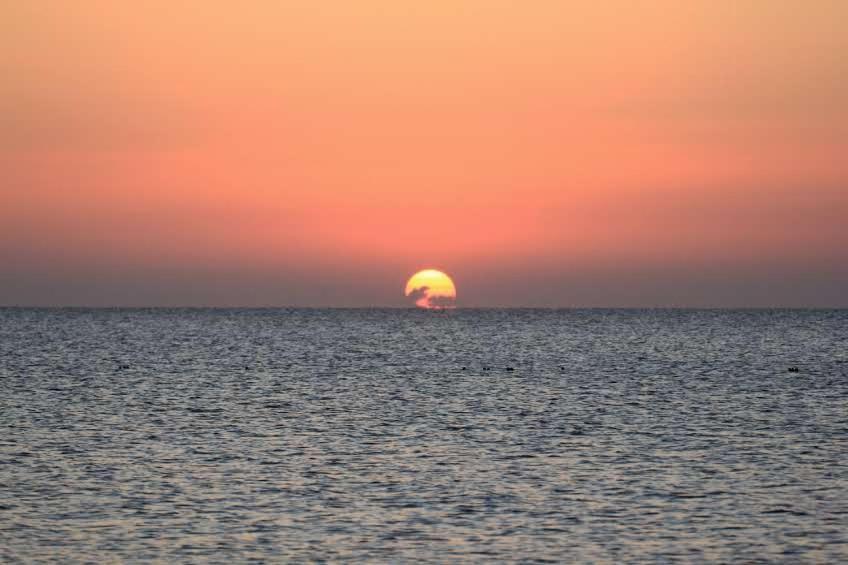 Long Beach Holiday Apartments Trikomo Luaran gambar