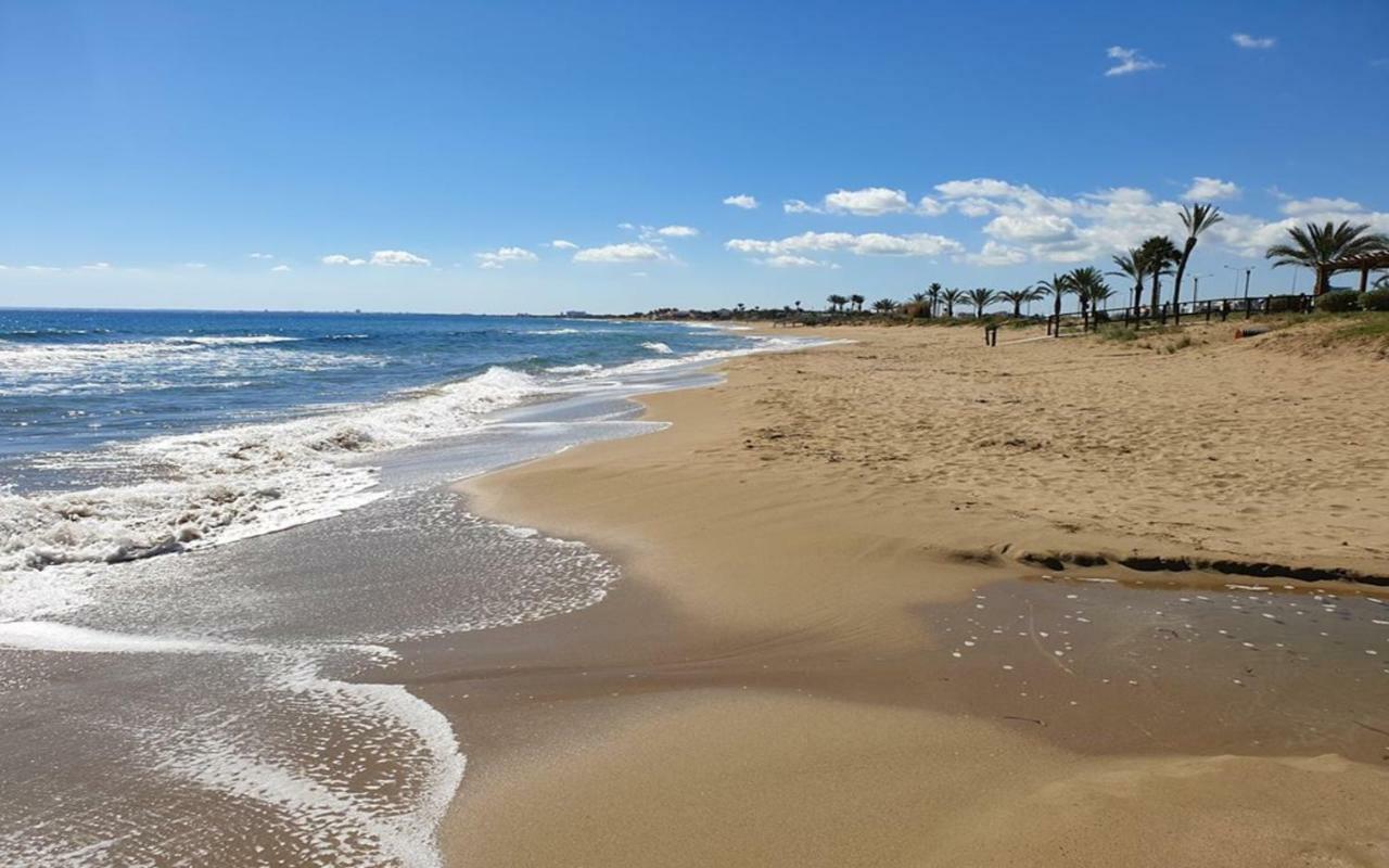 Long Beach Holiday Apartments Trikomo Luaran gambar
