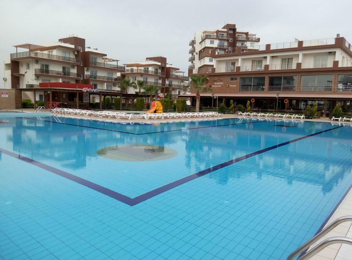 Long Beach Holiday Apartments Trikomo Luaran gambar