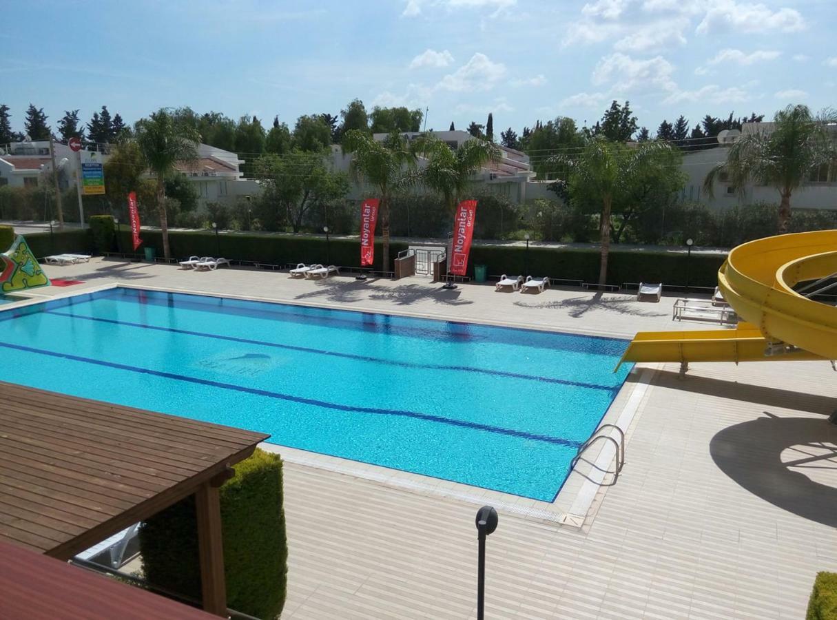 Long Beach Holiday Apartments Trikomo Luaran gambar