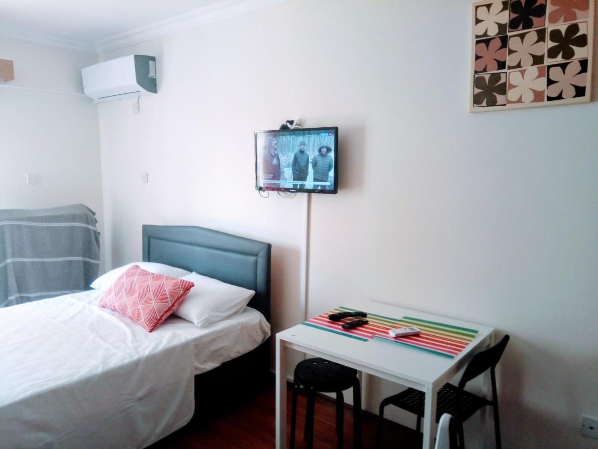 Long Beach Holiday Apartments Trikomo Luaran gambar
